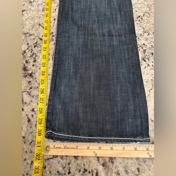 Rock & Republic blue jeans.  Size 36 x 30. - Picture 3 of 8